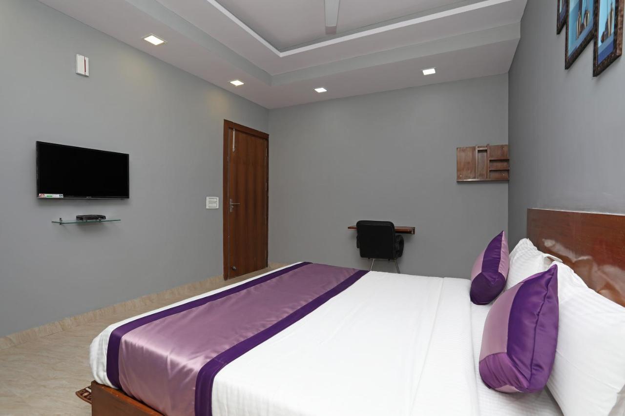 Capital O Aashiyana Paradise Near Omaxe Gurgaon Mall Otel Dış mekan fotoğraf