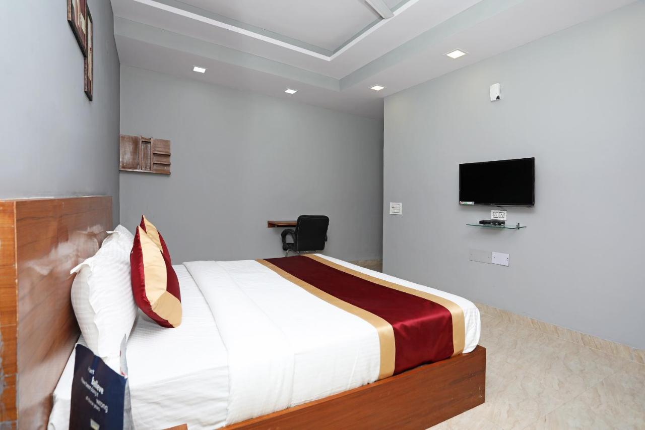 Capital O Aashiyana Paradise Near Omaxe Gurgaon Mall Otel Dış mekan fotoğraf