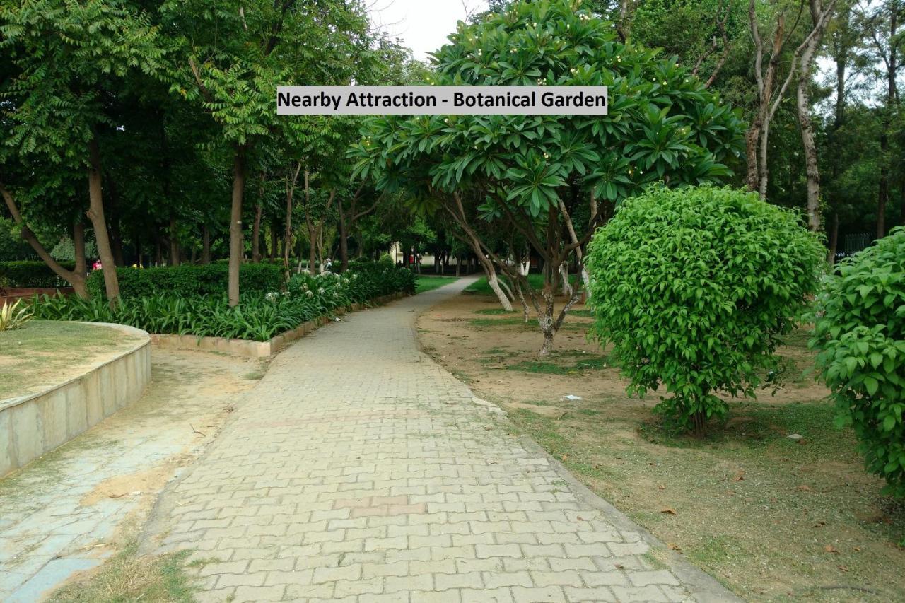 Capital O Aashiyana Paradise Near Omaxe Gurgaon Mall Otel Dış mekan fotoğraf